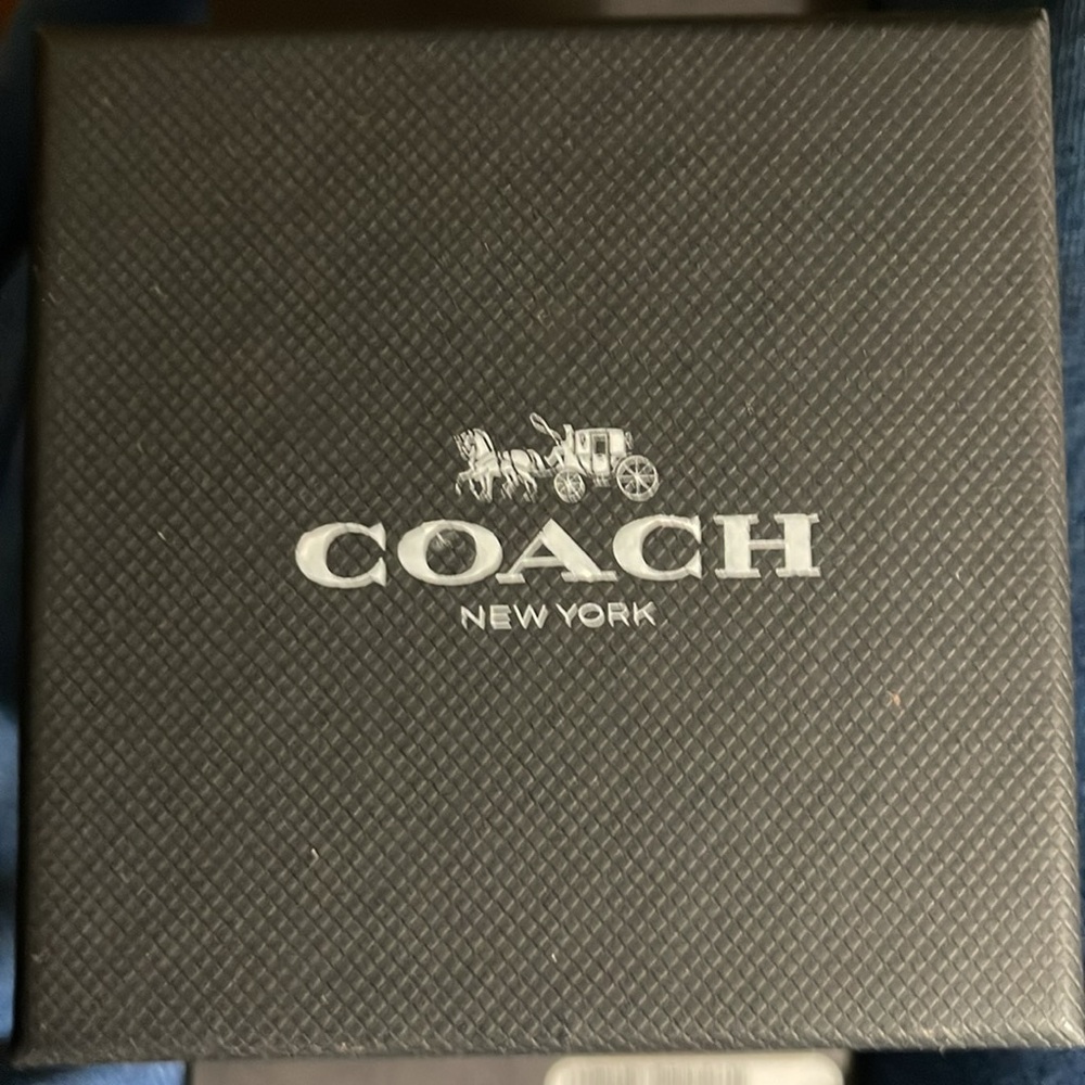 Coach gold tone watch with black rubber like band NWT - Picture 8 of 8